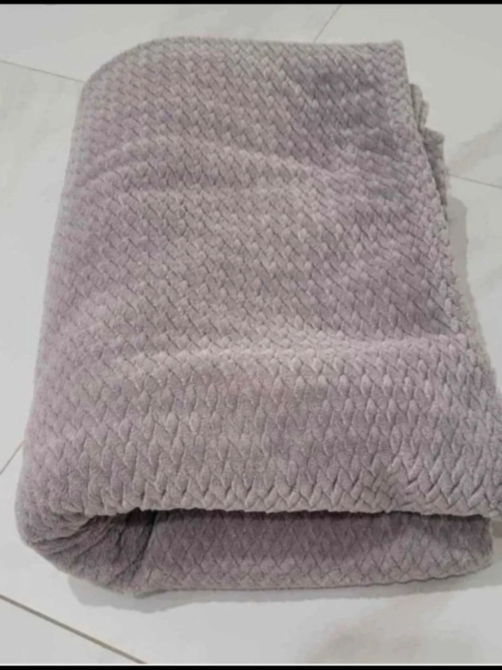 Plush Quilted Microfiber Throw Blanket - Light Gray Twin Size